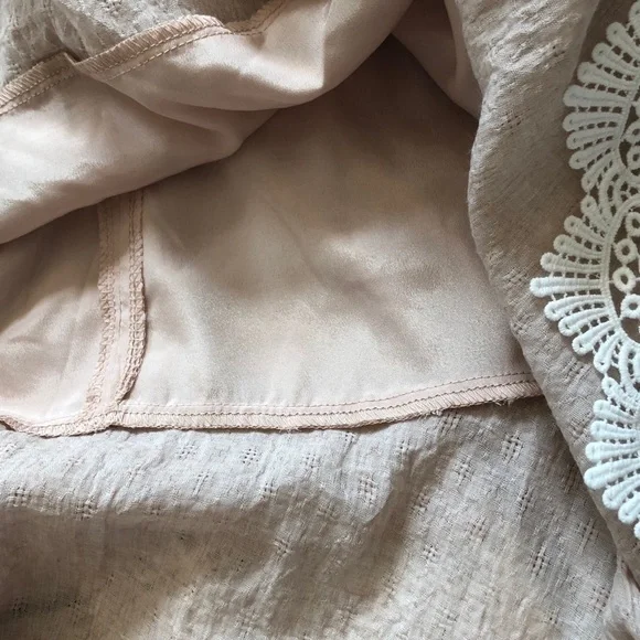 Endless Rose Linen and Lace Rose Maxi - Picture 4 of 7